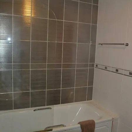 Rochelle Duplex * كورك